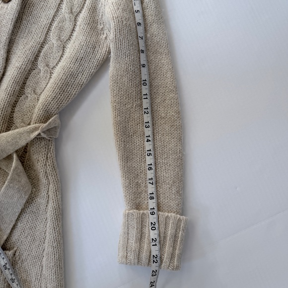 Dillard's Vintage Ivory Pure Wool Cable Knitted Medium Length Cardigan Sweater S - Picture 6 of 7